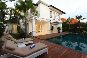 Kencana Villa Seminyak   Seminyak (Bali)